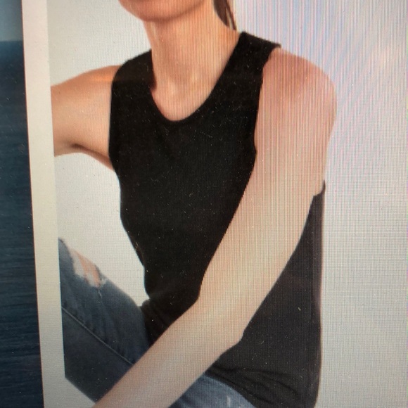 Splendid black tee top ribbed Med tank - Picture 6 of 7